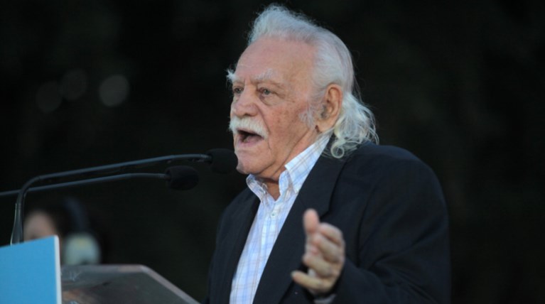 Κεραυνοί Γλέζου: Ζητώ συγνώμη από τον ελληνικό λαό