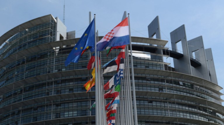 Πράσινο φως από το Eurogroup στη λίστα με τα μέτρα