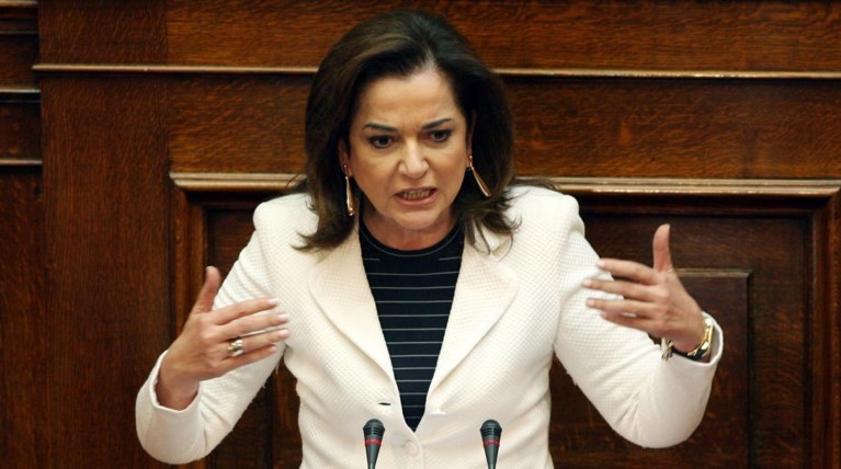 Ντόρα Μπακογιάννη: Πώς θα γίνει η αποπληρωμή;