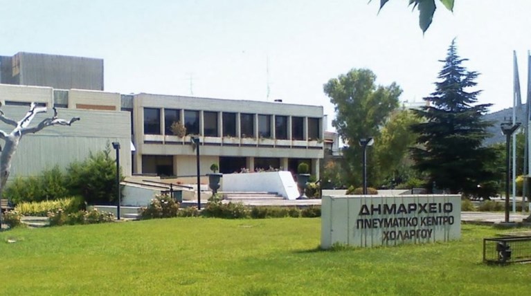 Φρικτό έγκλημα μπροστά στα έκπληκτα μάτια παιδιών