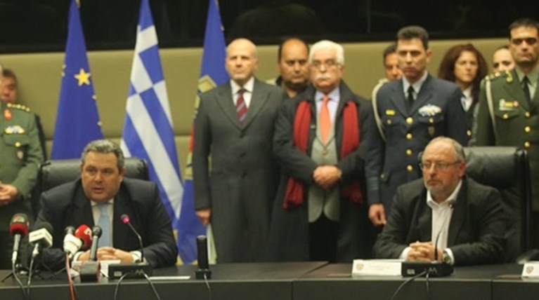 Καμμένος: Στο υπουργείο κύριοι κάνω κουμάντο εγώ