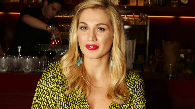 Ο Λουδάρος χαστουκίζει on air τη Σπυροπούλου