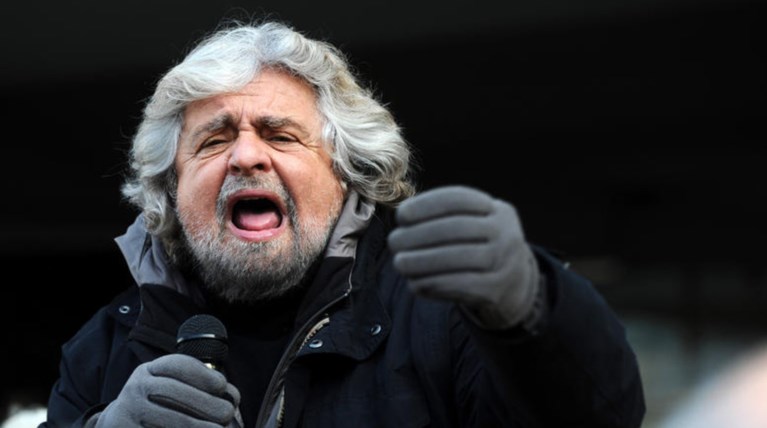 Ο Γκρίλο υποστηρίζει ένα δημοψήφισμα στην Ελλάδα για το ευρώ