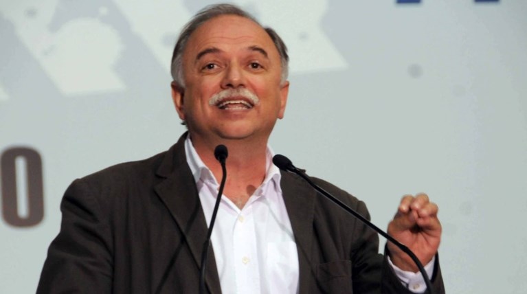 Παπαδημούλης: Οι δανειστές «φρενάρουν» τις 100 δόσεις