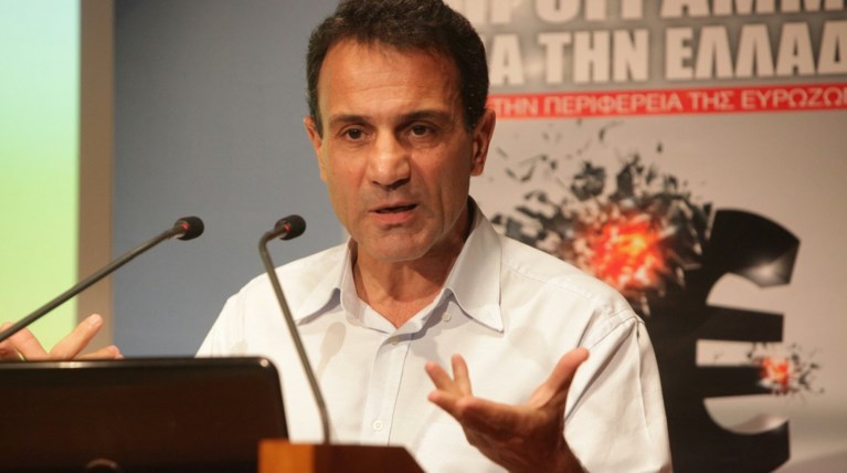 Λαπαβίτσας: Σχέδιο-τρέλα για δραχμή με... δελτίο στα καύσιμα
