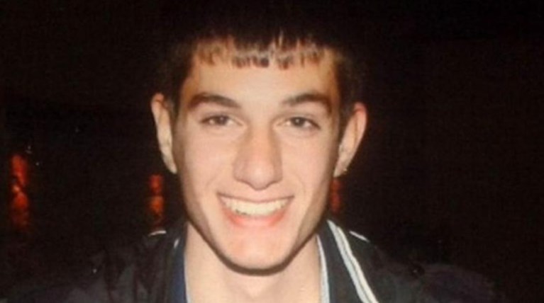 Χαστούκισε τον γιο του ο πατέρας του υβριστή blogger