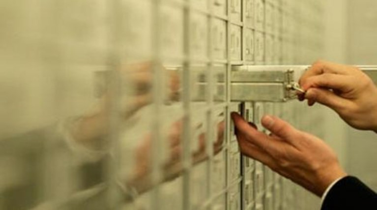 SwissLeaks: Ανήλικοι με 2,8 εκ. και 14 υπάλληλοι με 8,2 εκ. δολάρια