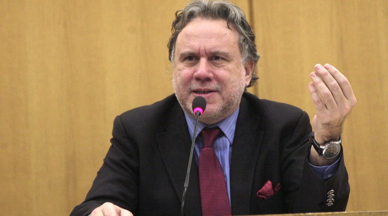 Καταγγελίες «βόμβα» για τον υπουργό Γ. Κατρούγκαλο και τις προσλήψεις