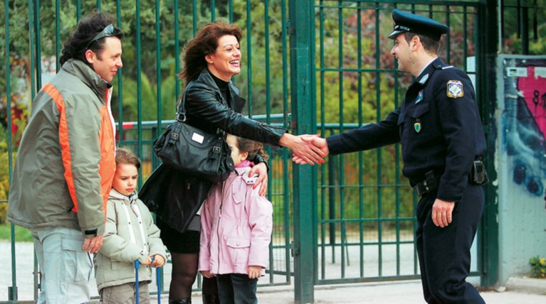 Επιστρέφει στα λημέρια του ο «αστυνομικός της γειτονιάς»