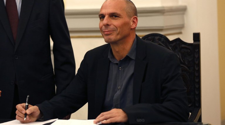 Ξεκινά έλεγχο στα δάνεια υπερχρεωμένων ΜΜΕ ο Βαρουφάκης