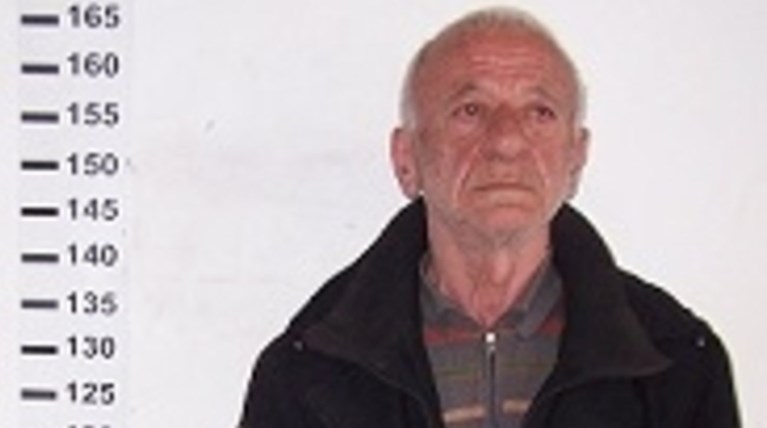 75χρονος παιδεραστής συνελήφθη ενώ είχε στο ΙΧ του ένα 10χρονο κορίτσι