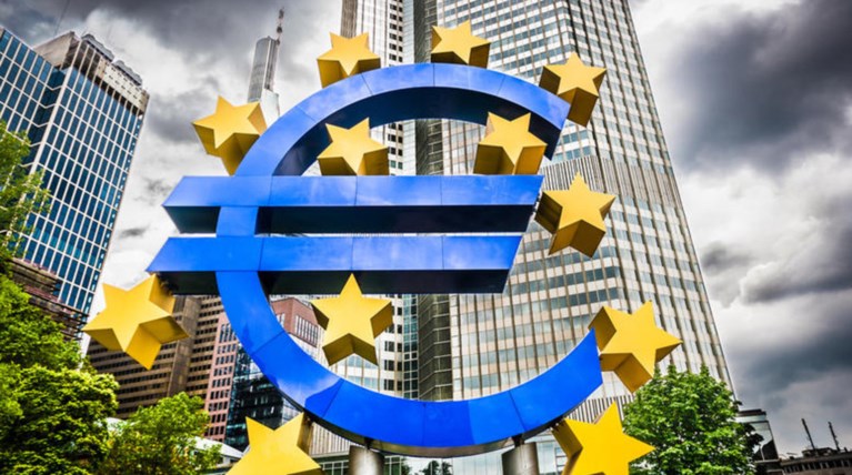 Bloomberg: Η ΕΚΤ σχεδιάζει μείωση του ELA προς την Ελλάδα
