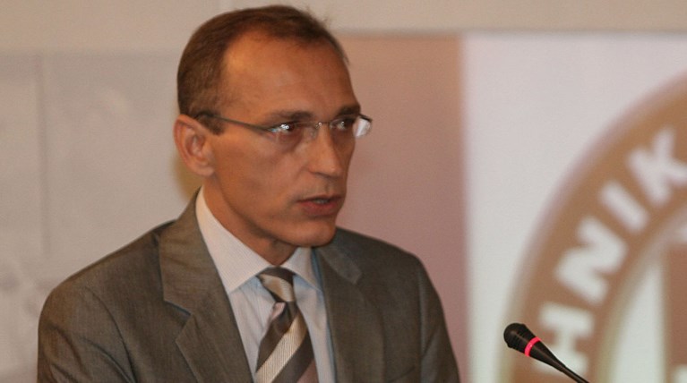 Πλήρωσε 1,8 εκατ. ο Λ. Μπόμπολας και αφέθηκε ελεύθερος