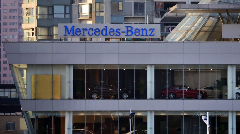 Διώξεις για ελληνικές μίζες στην υπόθεση Daimler