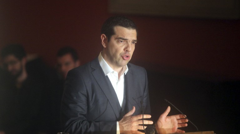 Τσίπρας: Ανοικτό το δημοψήφισμα - «όχι» σε εκλογές