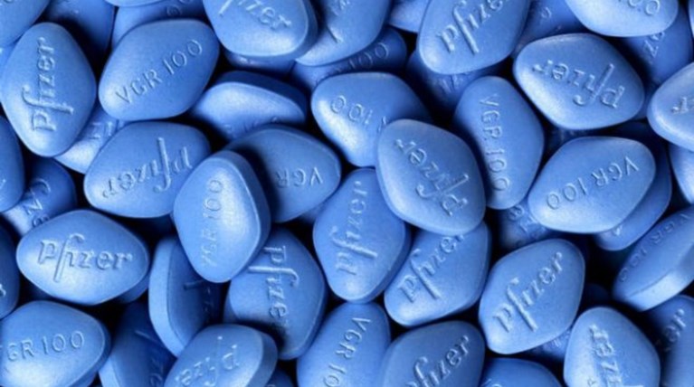 Ο μπράβος που πέθανε... από Viagra