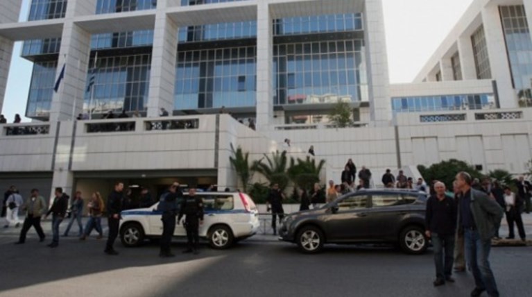 Τηλεφώνημα για βόμβα στο Εφετείο-Εκκενώνεται το κτήριο