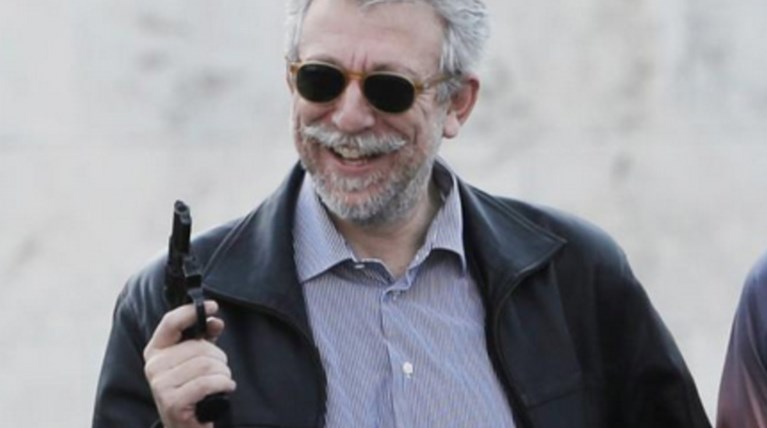 Γιατί έβγαλε περίστροφο ο Σταύρος Κοντονής;