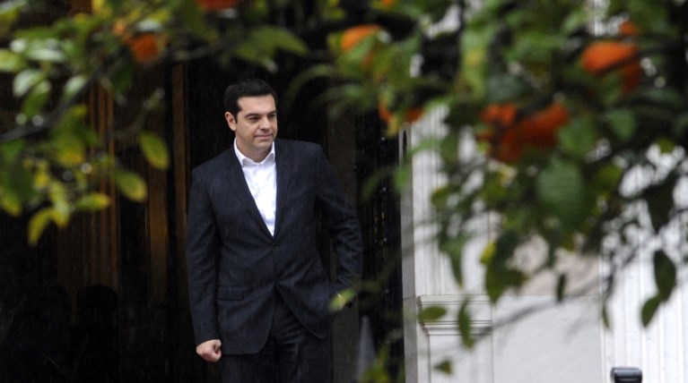 Από τον έντιμο συμβιβασμό στην ρήξη με τους δανειστές περνά η κυβέρνηση