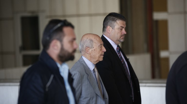 Σημίτης: Λυπάμαι που οι αθλιότητες αυτές έγιναν επί πρωθυπουργίας μου