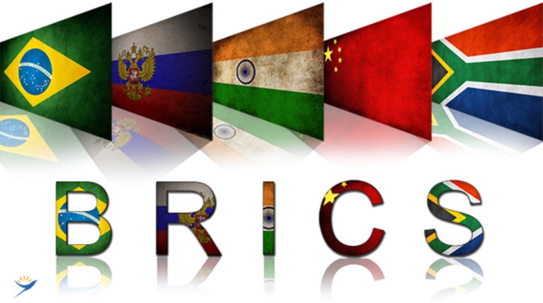 Βloomberg: Πρωταπριλιάτικο αστείο η Ελλάδα στις BRICS