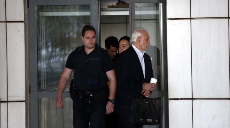 Ενταση μεταξύ Τσοχατζόπουλου και Σημίτη στην δίκη για τις μίζες