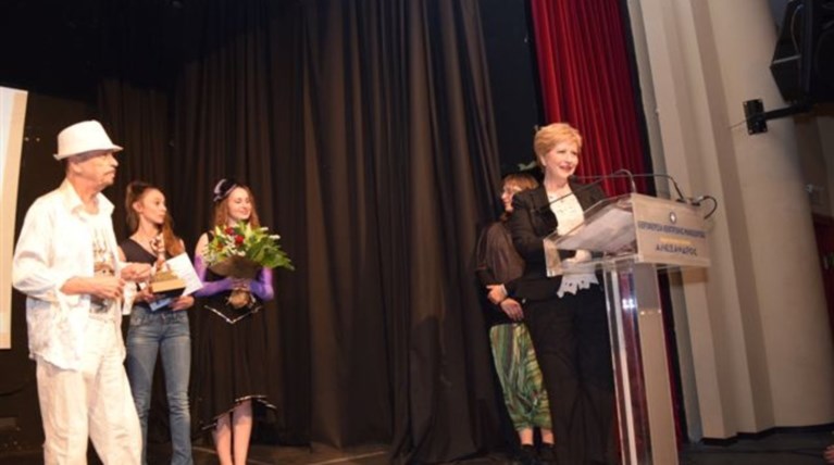 Η υφυπουργός Μακεδονίας Θράκης Μ. Τσαρουχά αποθεώνει τον Φώτη Μεταξόπουλο