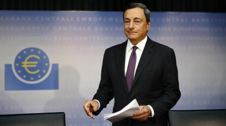 Ο Ντράγκι παίζει άμυνα απέναντι στα γεράκια της ΕΚΤ
