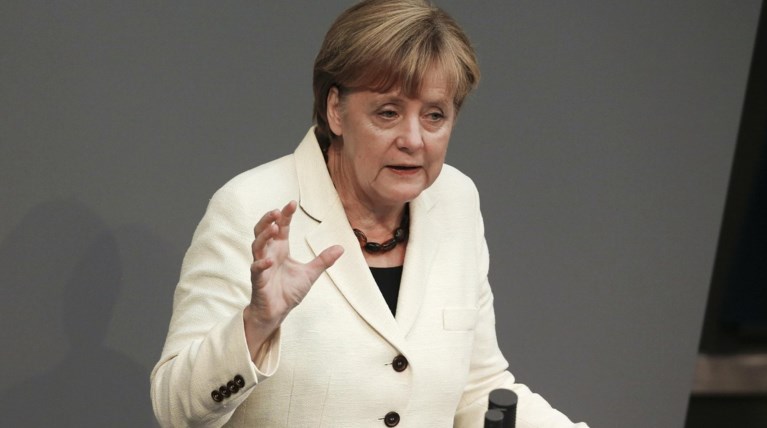 Bloomberg: Διάγγελμα Μέρκελ μετά τη συμφωνία με την Ελλάδα