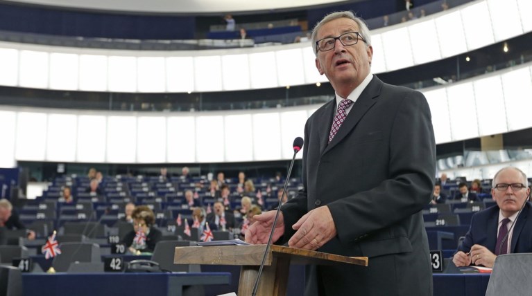 Γιούνκερ: Υπάρχει και η αξιοπρέπεια των Ελλήνων