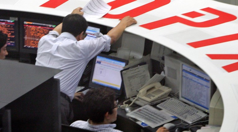 Χρηματιστήριο: Η Γουόλ Στριτ έριξε το Τόκιο