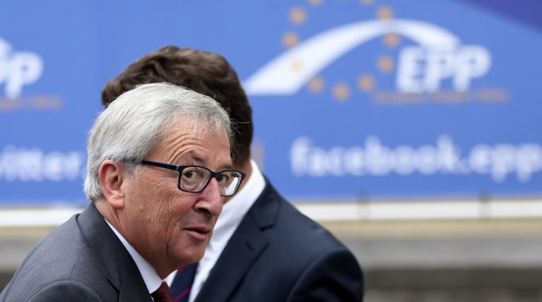 Πίτερ Σπίγκελ: Ο Τσίπρας κορόιδεψε τον Γιούνκερ