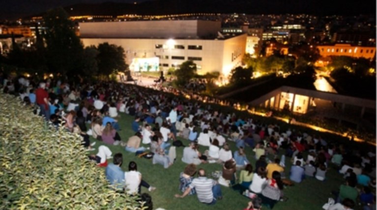 Μέγαρο: Ολη η ελληνική μουσική σκηνή κάνει πάρτι στους Κήπους του