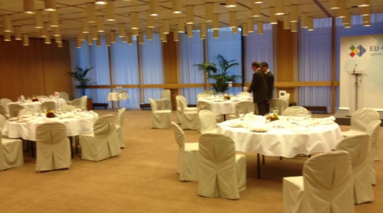 Ορτύκια, γλώσσα και...φράουλες στο γεύμα των ευρωπαίων ηγετών:Ολο το μενού