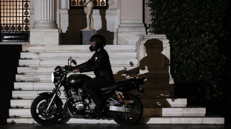 Βαρουφάκης: Να γιατί δεν ξημεροβραδιάζομαι στο Μαξίμου