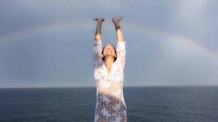 «Ελλάδα σ' ευχαριστώ!» - Το βίντεο-μήνυμα της Κέιτ Χάντσον σε όλο τον κόσμο