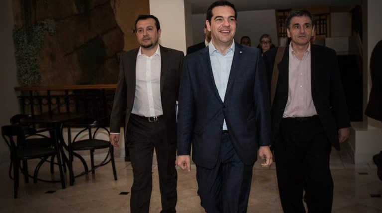 Σύσκεψη ελληνικής ομάδας στις Βρυξέλλες πριν τη συνάντηση με τους Θεσμούς