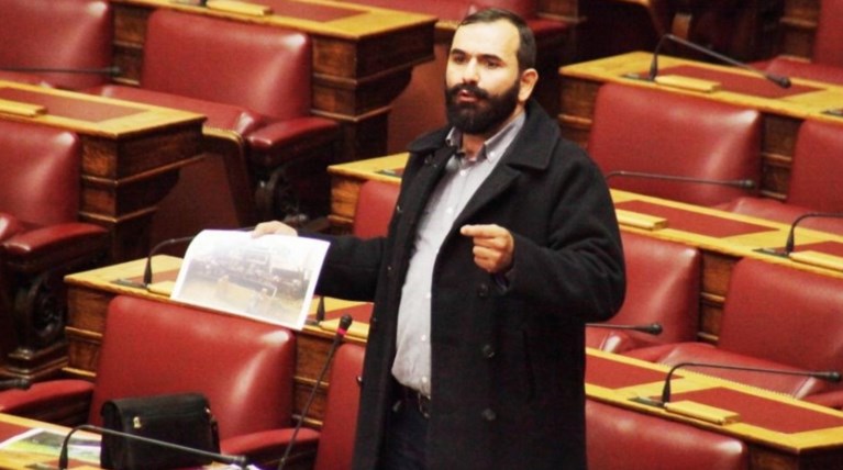 Βουλευτής δίνει τη μισή αποζημίωση αντί συγγνώμης