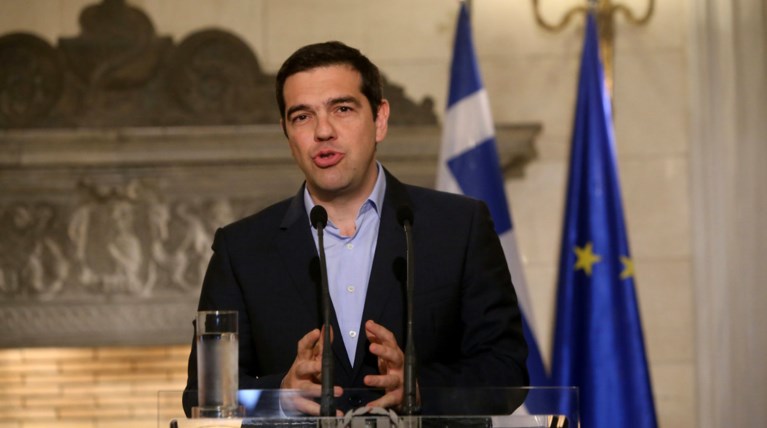 Εκβιάζει με τυφλό διχασμό,τα ρίχνει όλα στους δανειστές