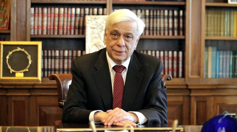 Απορρίπτει το δημοψήφισμα του διχασμού ο Παυλόπουλος