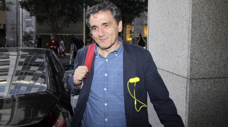 Τουλάχιστον αυτός δεν είναι ερωτευμένος με τον εαυτό του