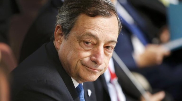 Ντράγκι: Στήριξη των τραπεζών έως την Κυριακή