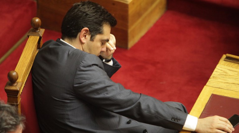 Με βαριές απώλειες από τον ΣΥΡΙΖΑ πέρασε η συμφωνία
