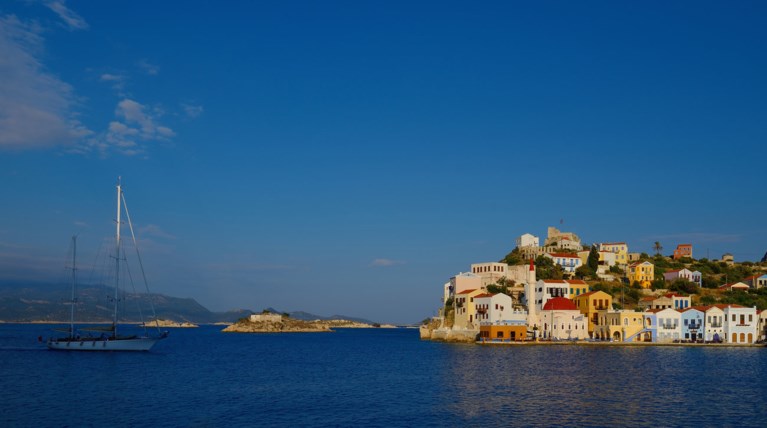 Καταργείται η έκπτωση 30% και στα απομακρυσμένα νησιά