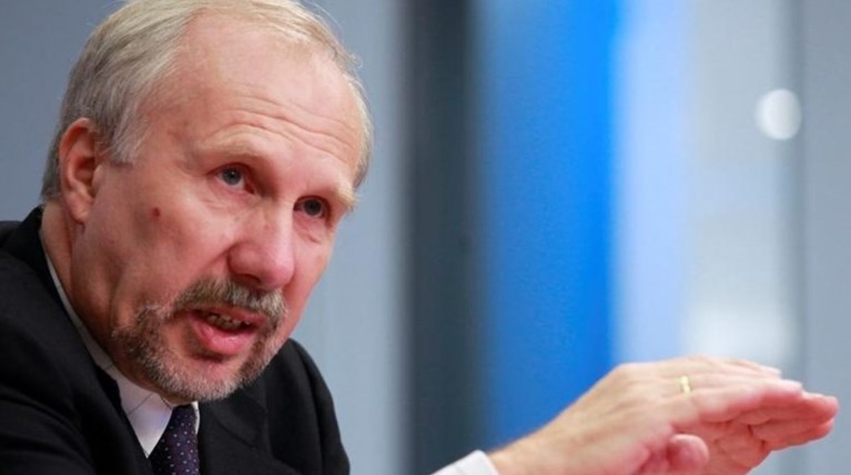 Νοβότνι: Δεν είναι οριστικό ότι θα ανοίξουν οι τράπεζες τη Δευτέρα