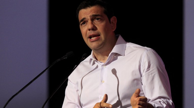 Τσίπρας: Εσωκομματικό δημοψήφισμα για «ναι» ή «όχι» στη συμφωνία