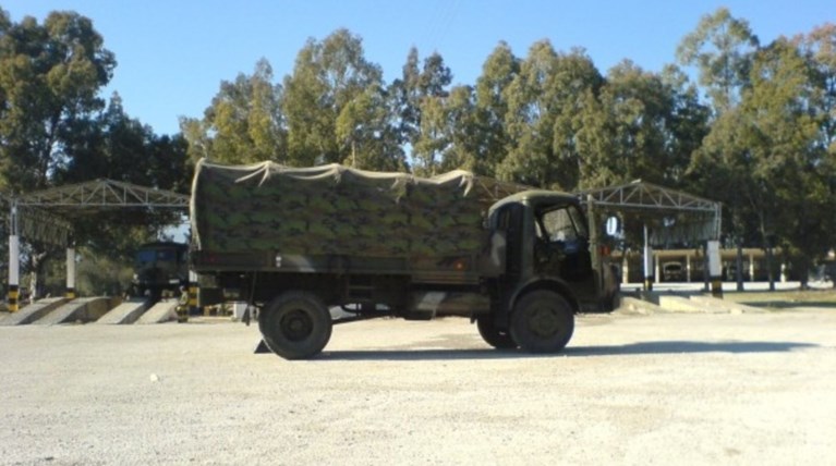 Τραγική απόπειρα: Νεαρός υπαξιωματικός αυτοπυροβολήθηκε μπροστά σε οπλίτες