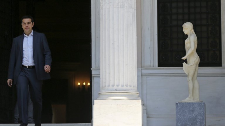 Ψήφος εμπιστοσύνης και στο βάθος εκλογές