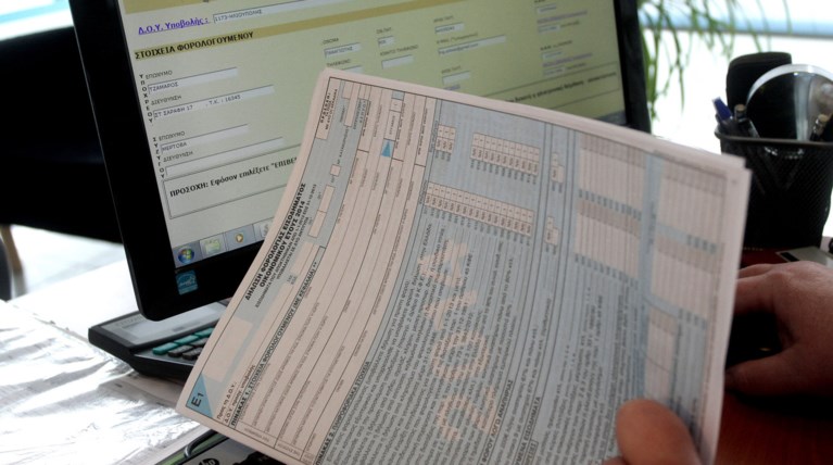 Προς νέα παράταση για τις δηλώσεις-Επεσε το Taxis