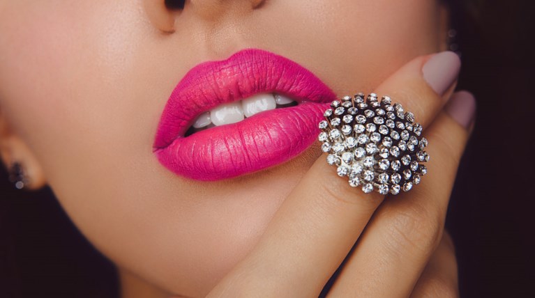 Κρίση στην αγορά διαμαντιών – Μείωση 9% στις τιμές